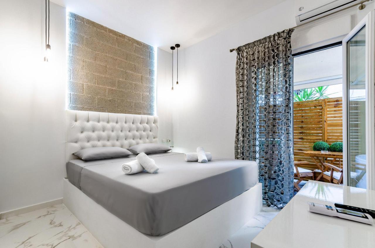 Lux Studio 11 With Yard In The Heart Of Athens Apartment Exterior foto